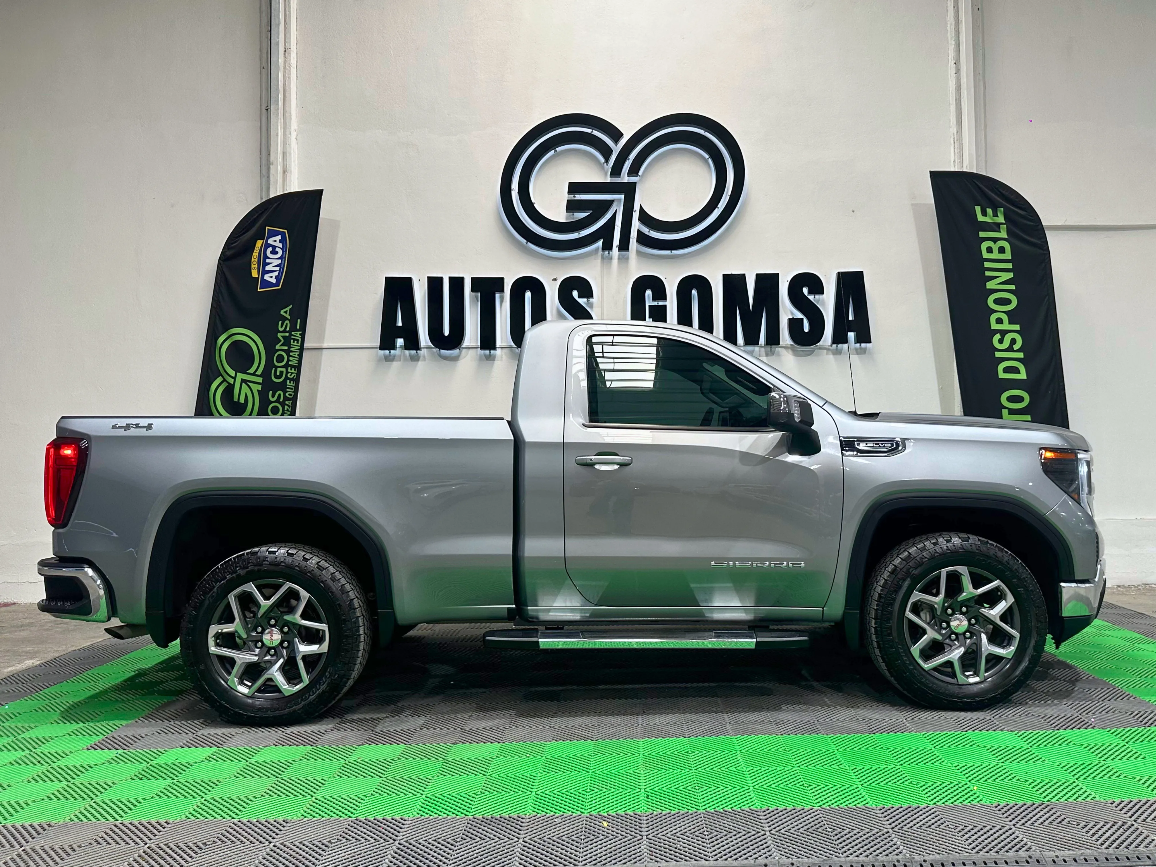 GMC Sierra SLE 4X4 2024