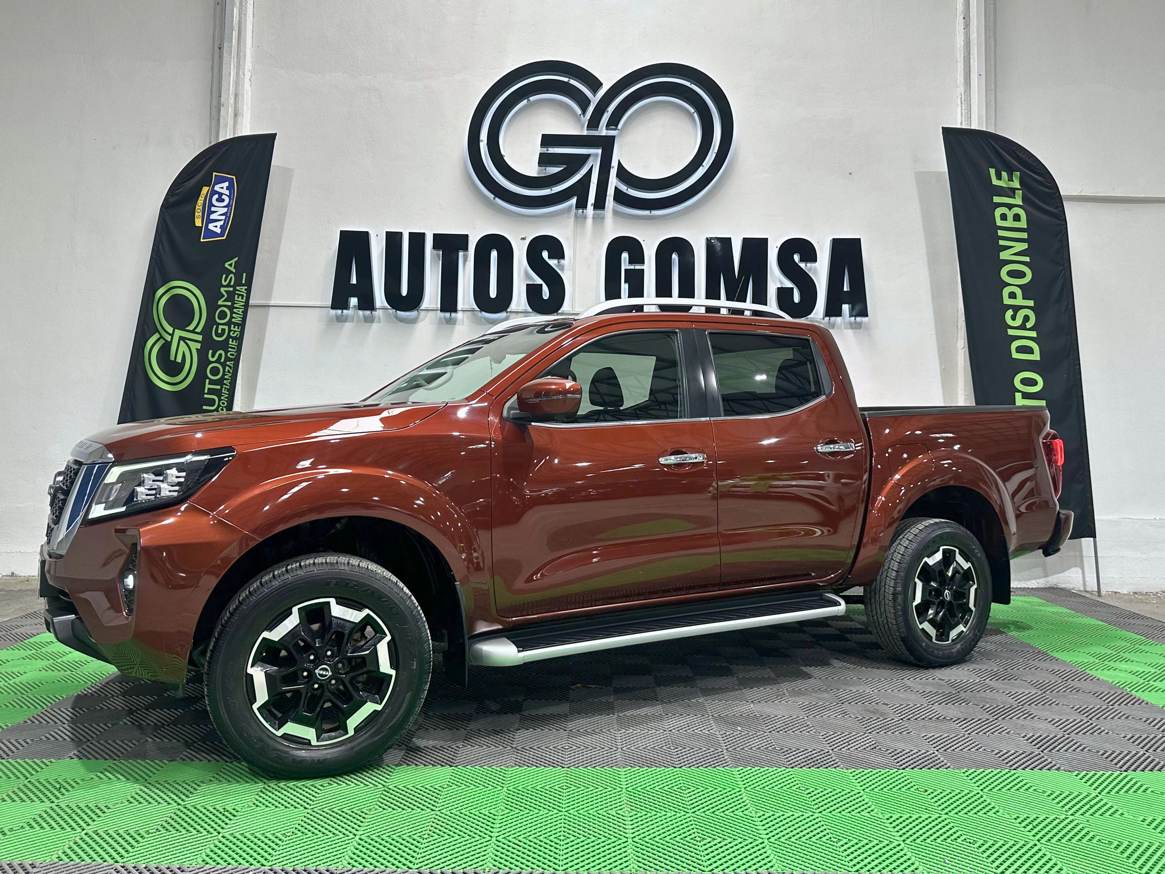 Nissan Frontier Platinum LE 2023